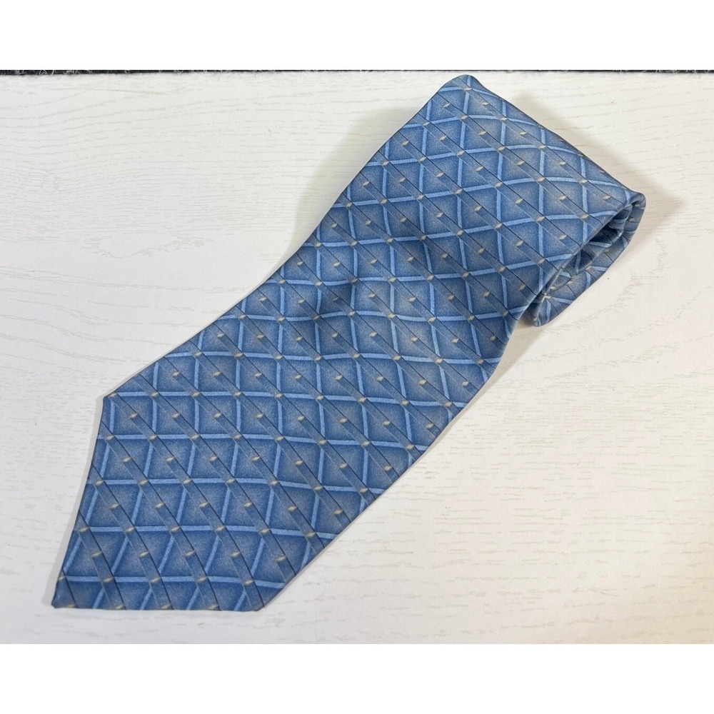 Bill Blass Men's Silk Necktie Geometric Pattern Light Blue Made in Korea
